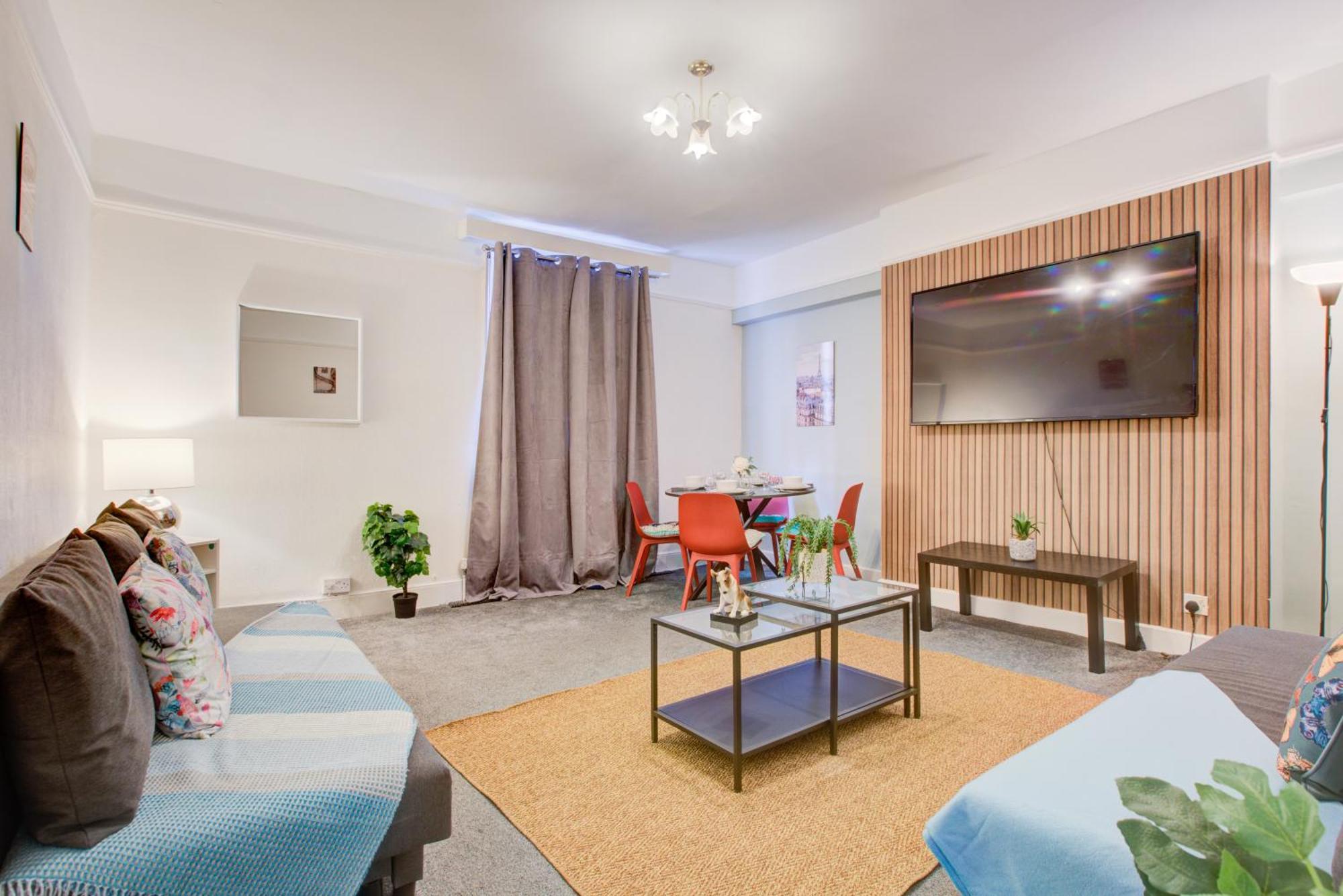 2 Bedroom And Living Edgware Road, Central * Londra