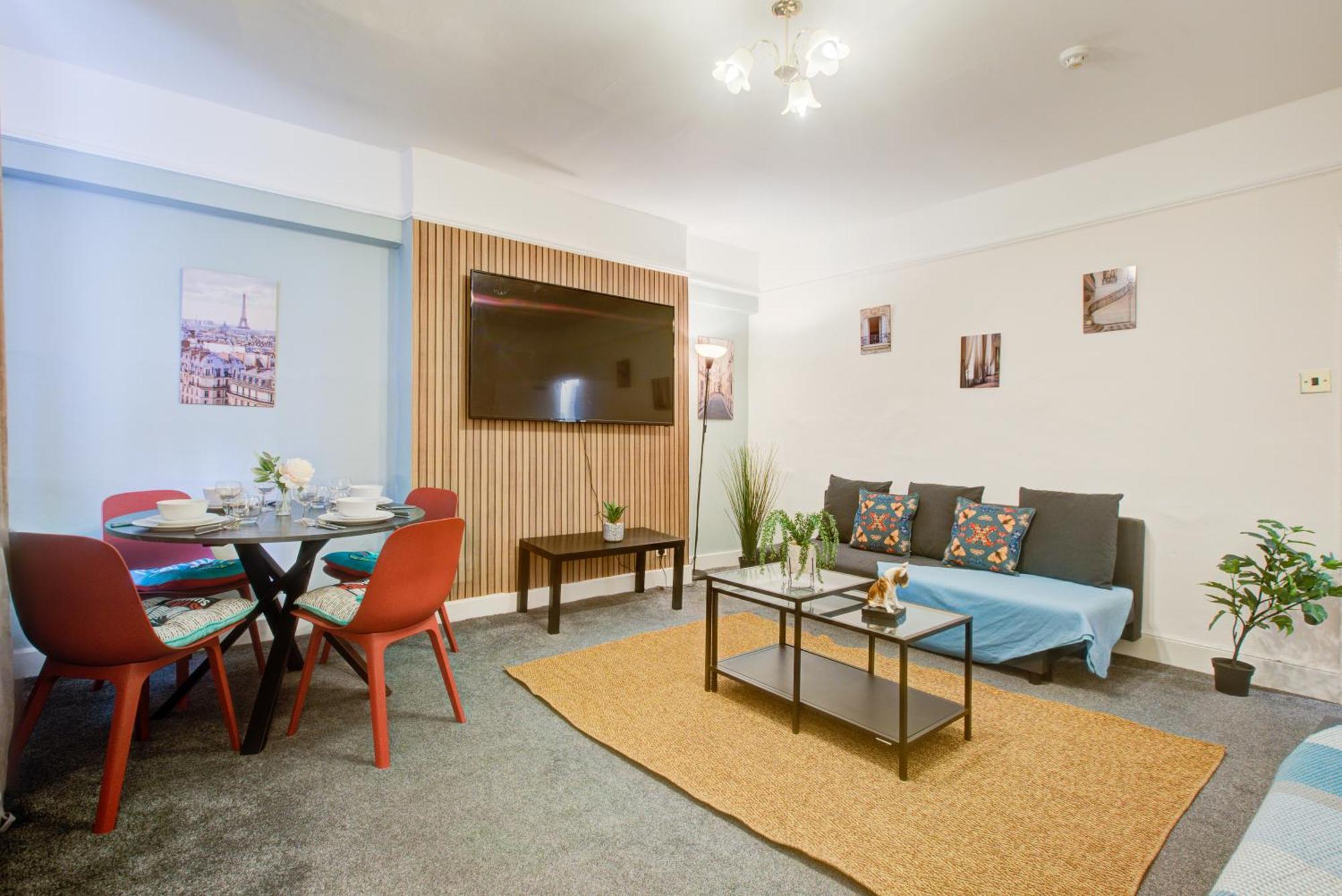 2 Bedroom And Living Edgware Road, Central Londra